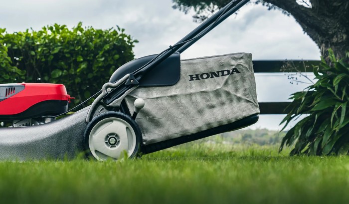 Generous catcher bag